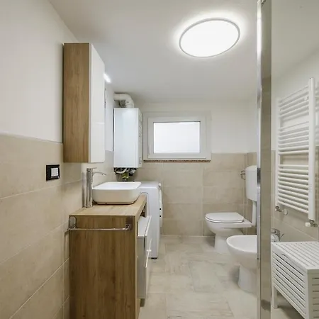 Refined Urban Retreat In The Heart Of The *